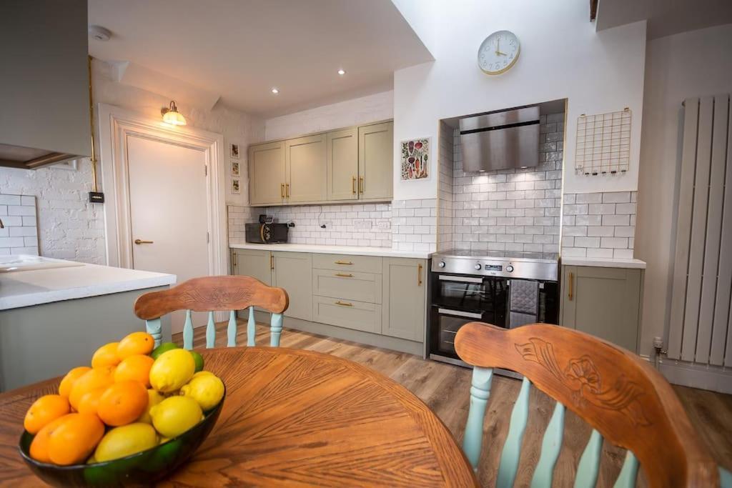 4-Bed Botanical Retreat Villa Plymouth Eksteriør bilde
