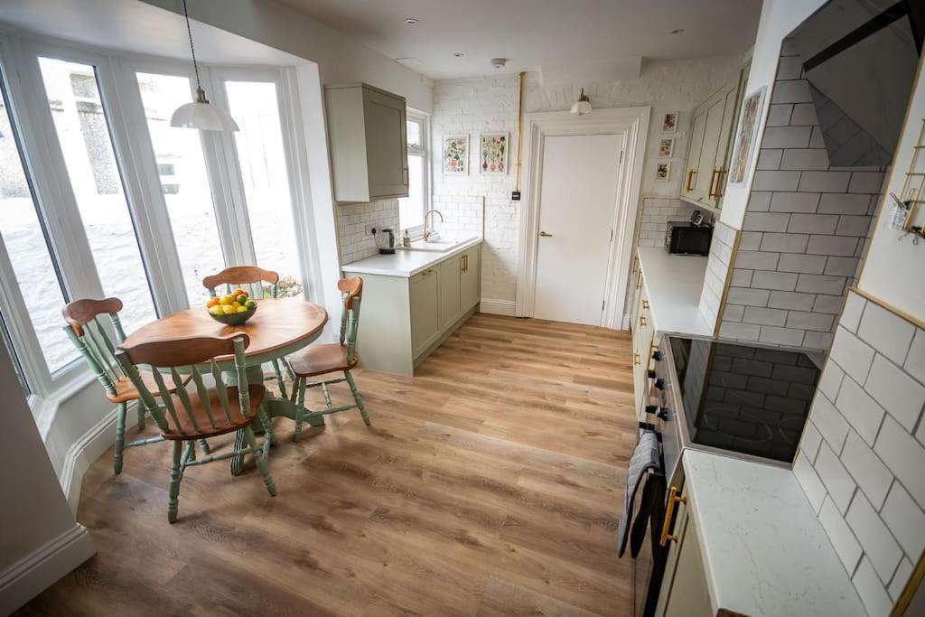 4-Bed Botanical Retreat Villa Plymouth Eksteriør bilde
