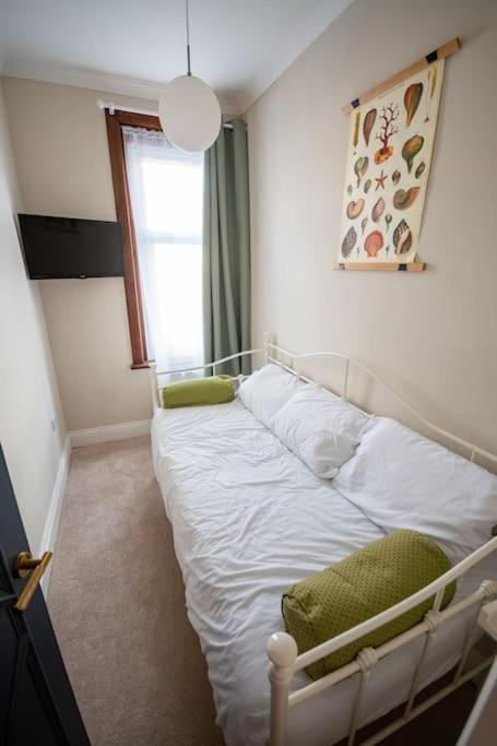 4-Bed Botanical Retreat Villa Plymouth Eksteriør bilde