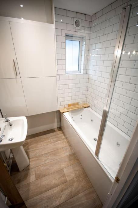4-Bed Botanical Retreat Villa Plymouth Eksteriør bilde